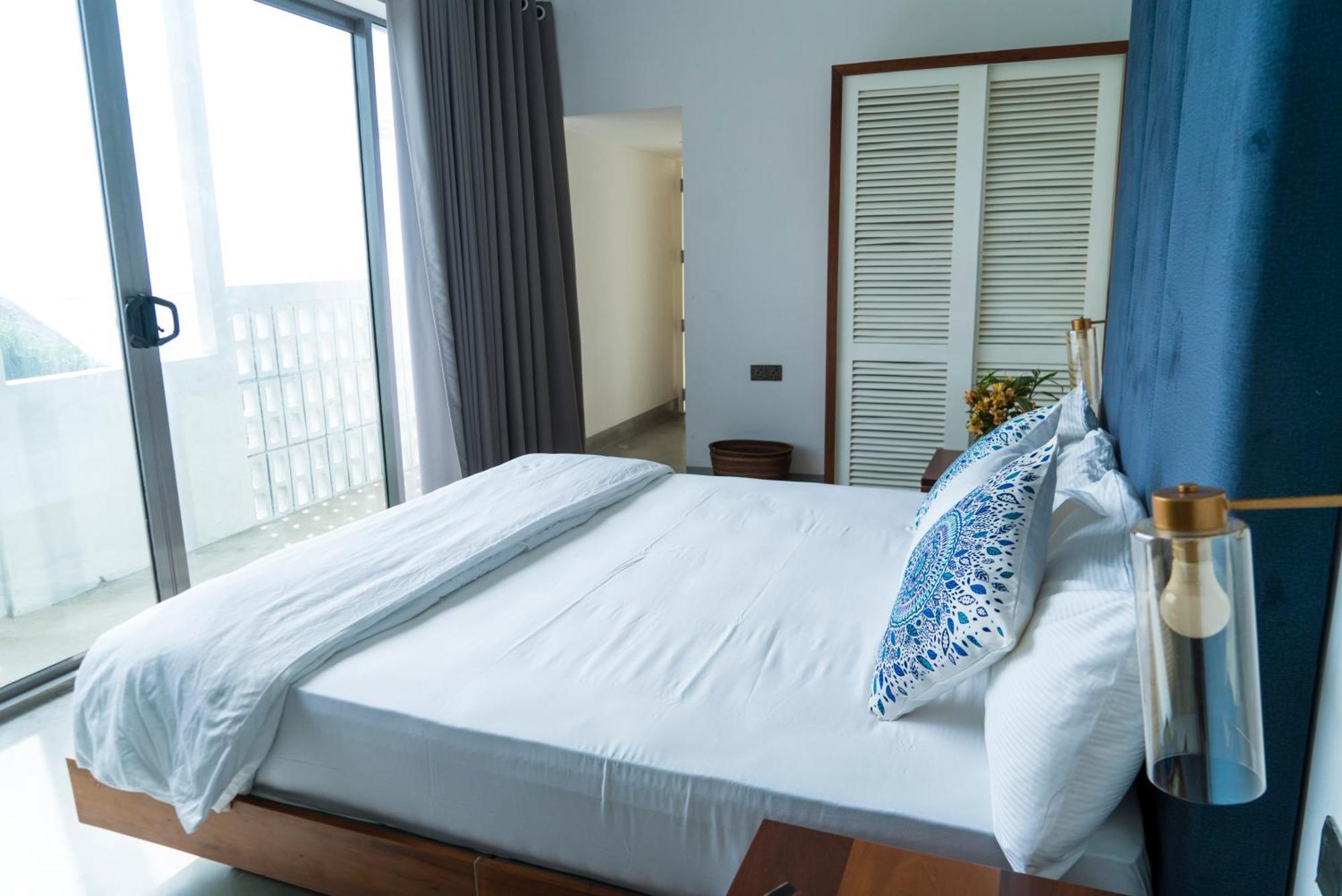 Four Petals Inn Коломбо Екстериор снимка