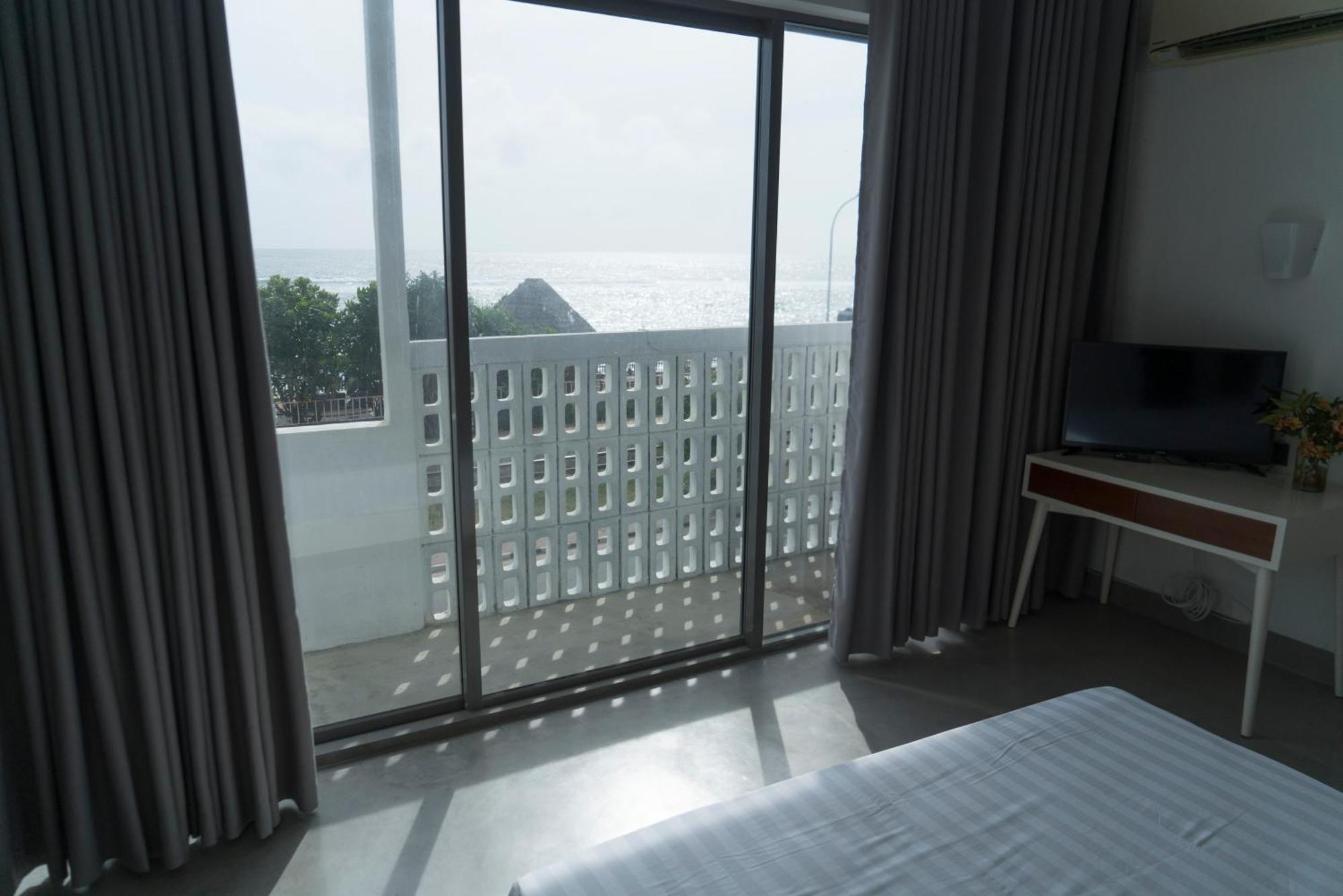 Four Petals Inn Коломбо Екстериор снимка