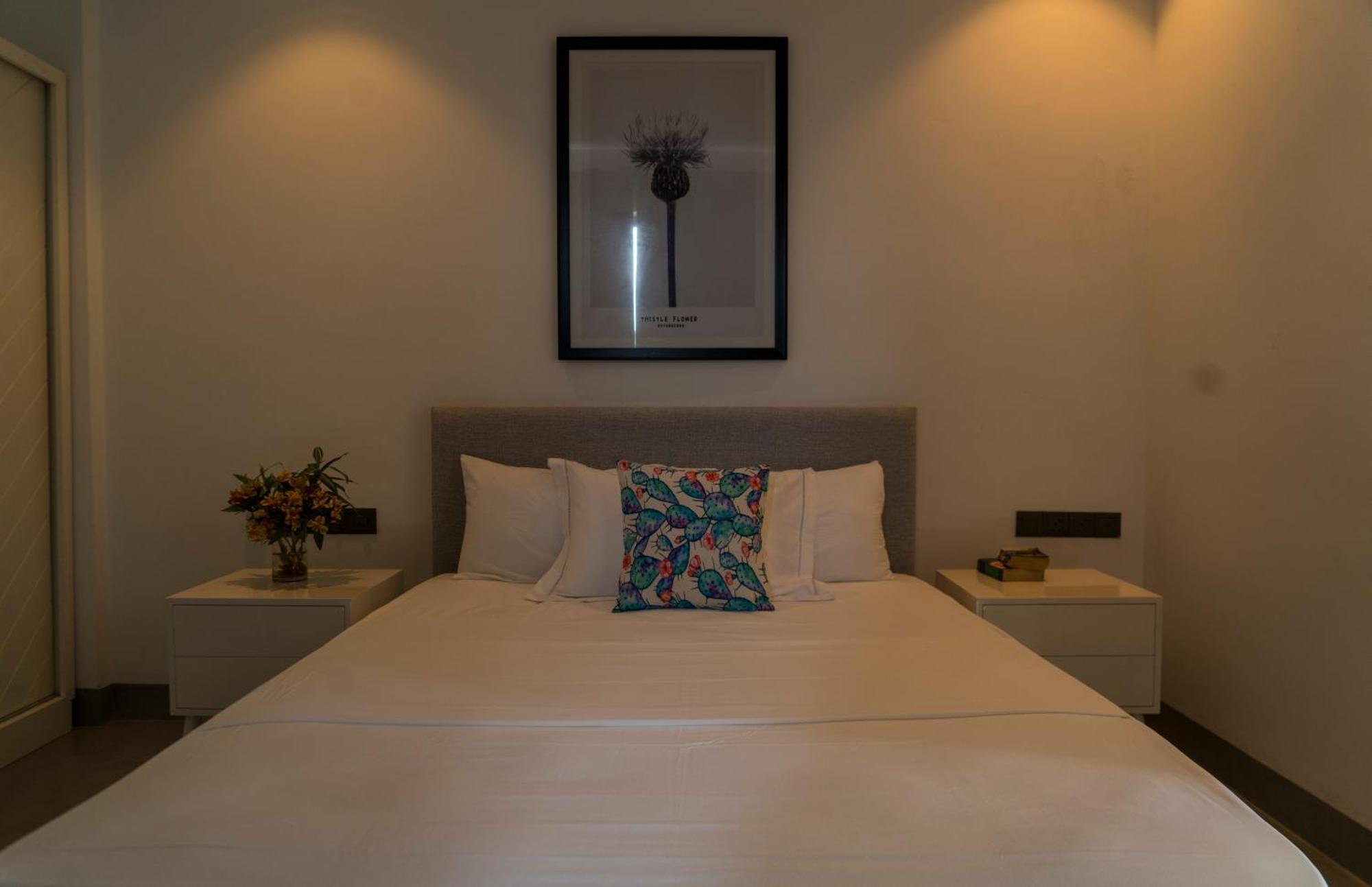 Four Petals Inn Коломбо Екстериор снимка