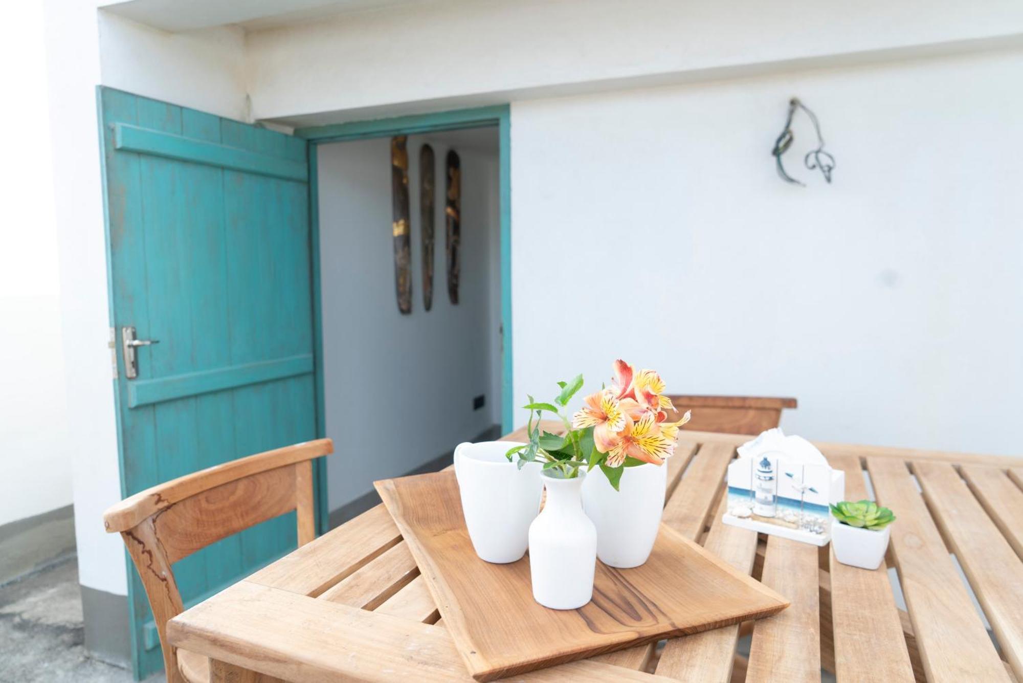 Four Petals Inn Коломбо Екстериор снимка
